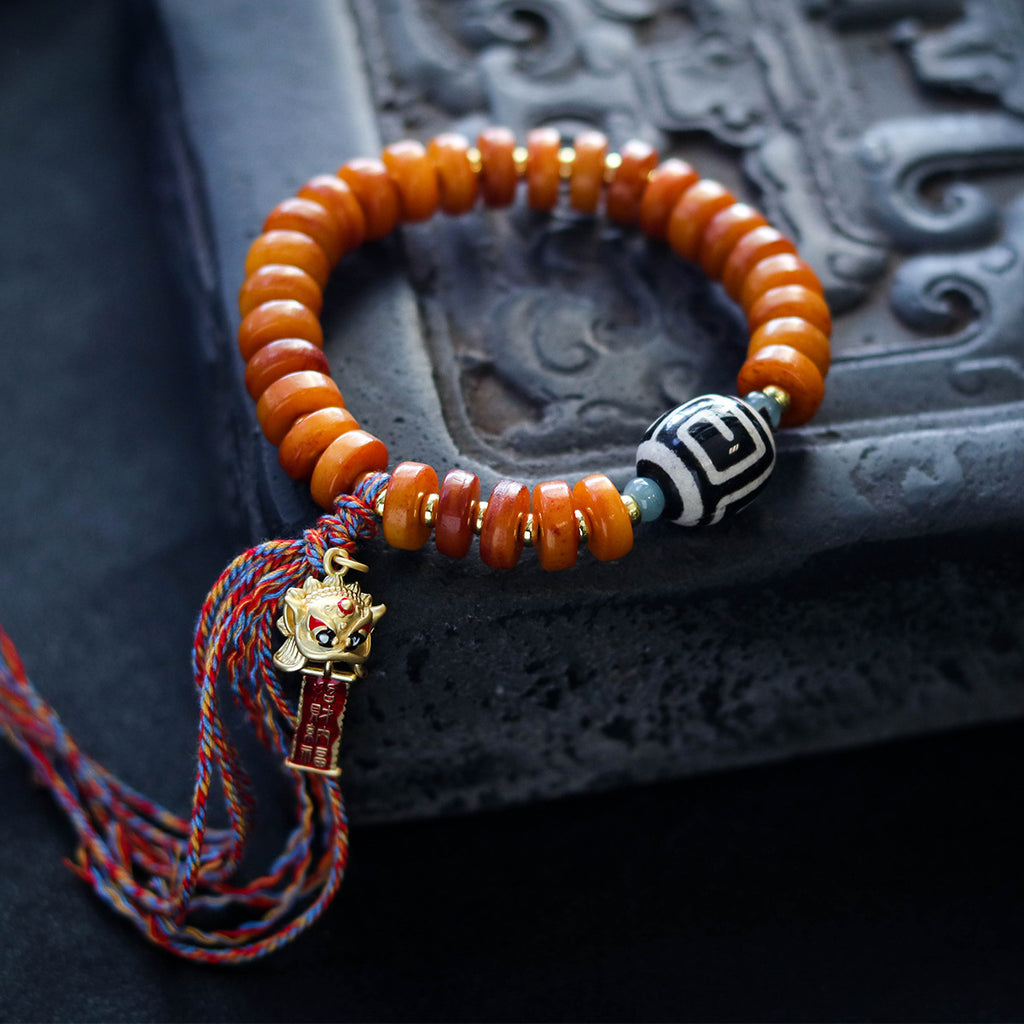Tibetan Yak Bone Mala Bracelet with Copper Lion & Agate Dzi – Guardian Jewelry for Courage